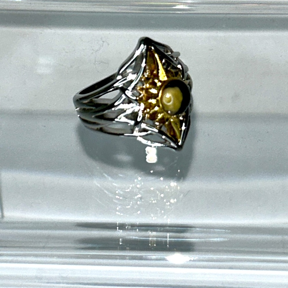 NWOT Michael Anthony Nativity Stone Hypoallergenic Stainless Steel & Gold Ring - Picture 2 of 9